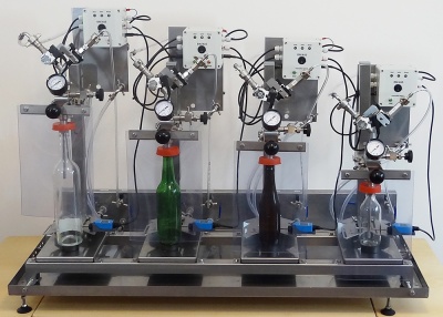 Gegendruck-Flaschenfüller automatisiert mit 4 Füllköpfen